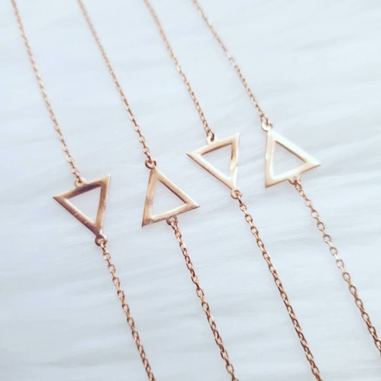 KETTING LANG TRIANGLE