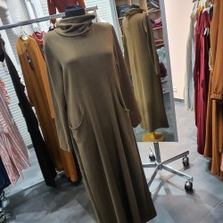iki iplik bogaz’lı kumaş elbise